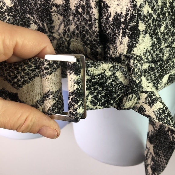 ZARA Cropped Moto Snake Print Tapestry Belted Pockets Size S EUC Jacket - Picture 7 of 16